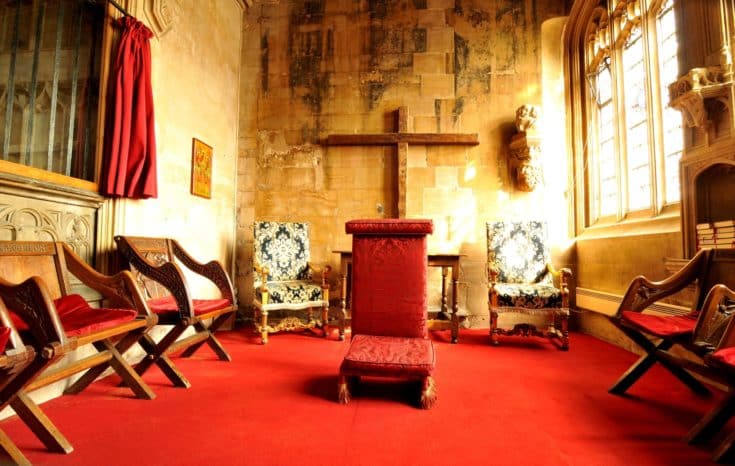 This image is from Lincoln Cathedral, in Britain. It depicts a prayer room inside one of the country’s iconic landmarks.